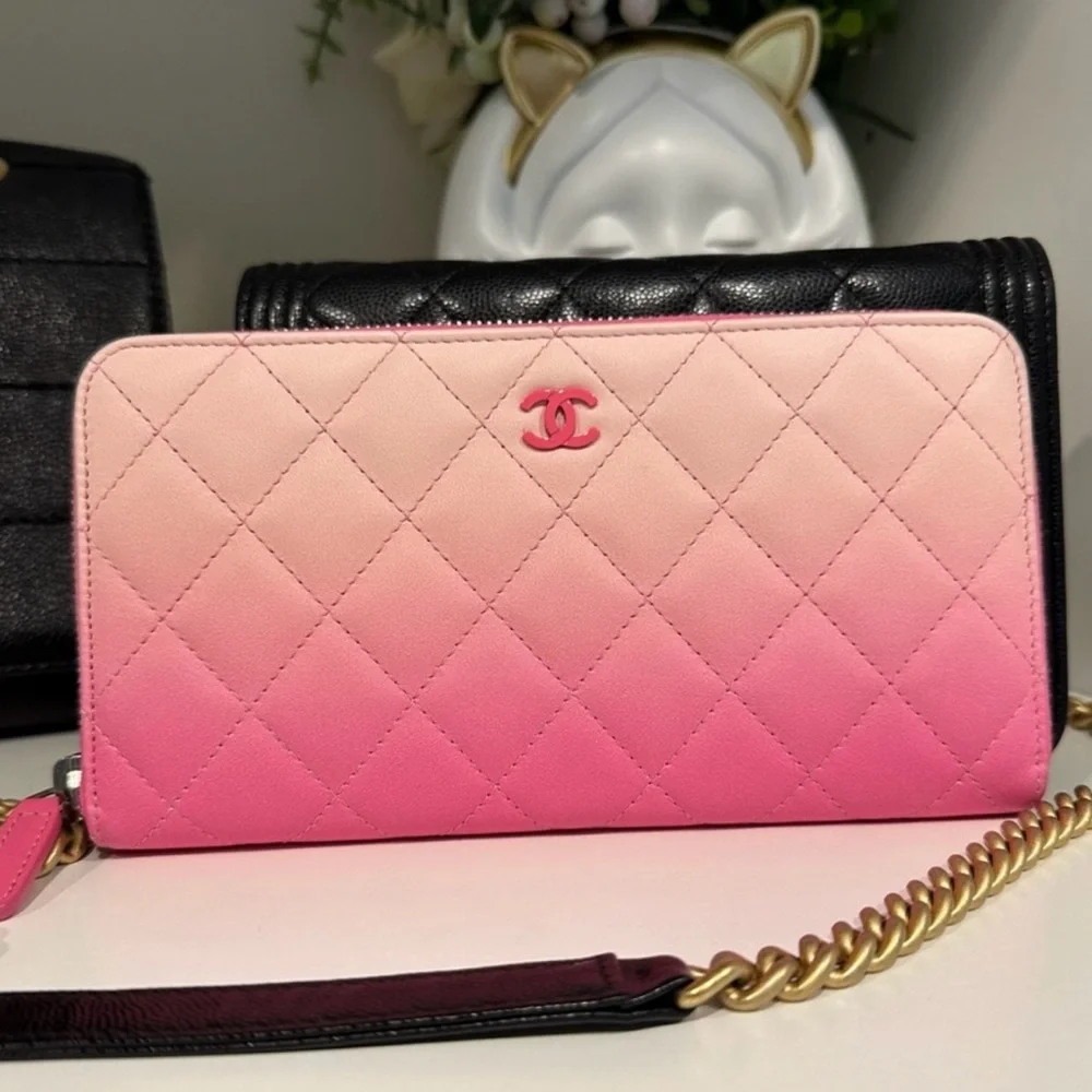 RARE Chanel pink Ombre quilted lambskin long zippered wallet a/ pink cc ! - Picture 5 of 17